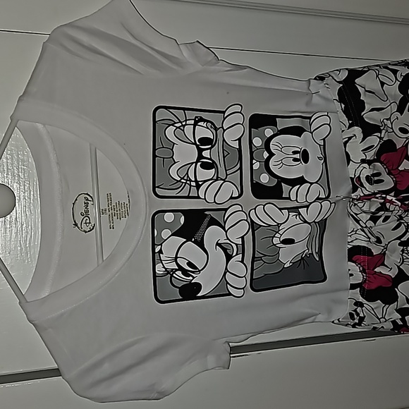 Disney Pajama Set - Picture 4 of 5